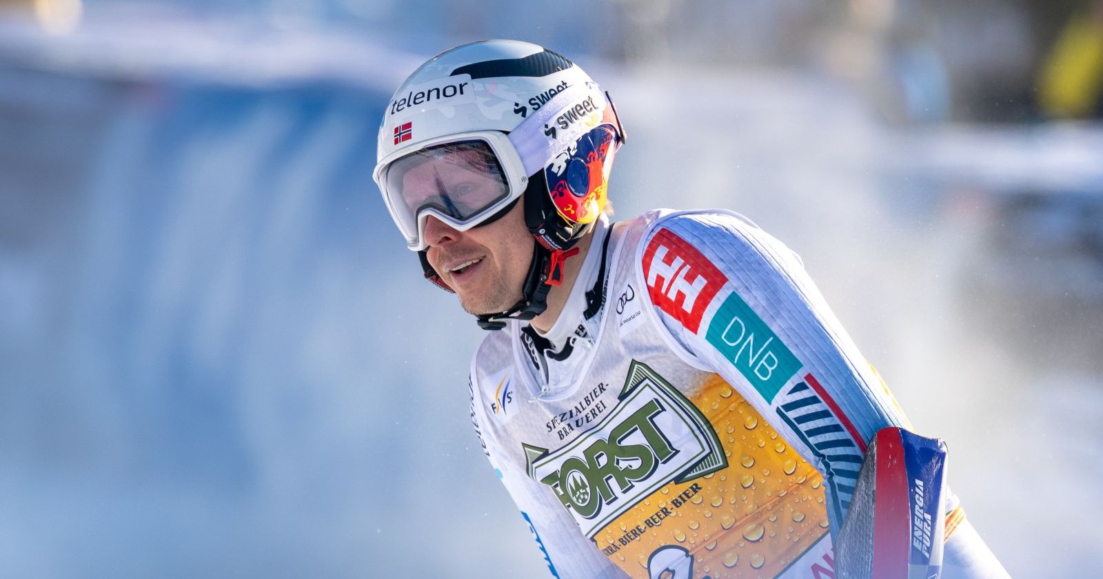Henrik Kristoffersen bei einem Rennen auf Van Deer Ski vor der offiziellen Trennung