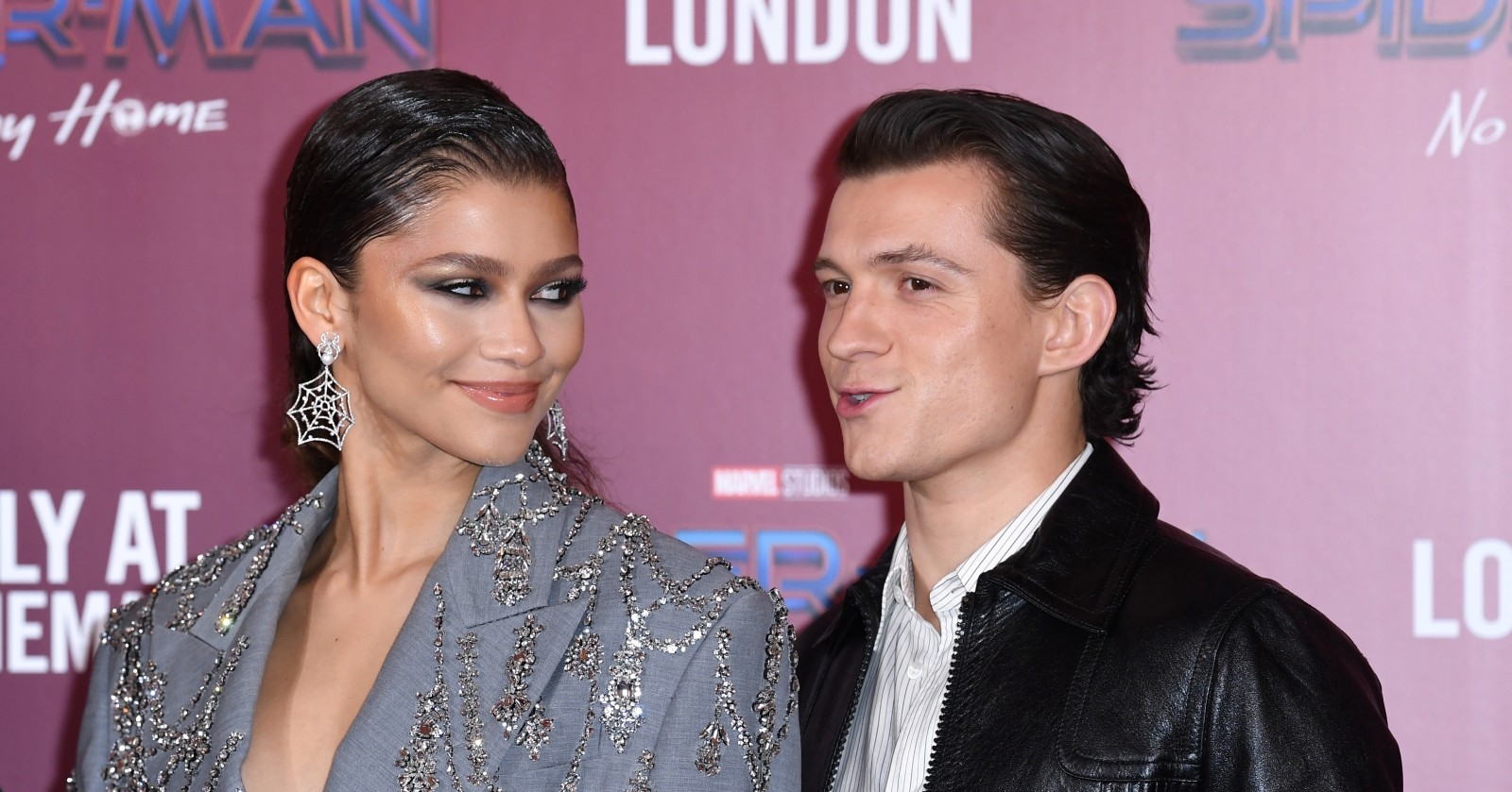 Zendaya und Tom Holland bei einer Gala.