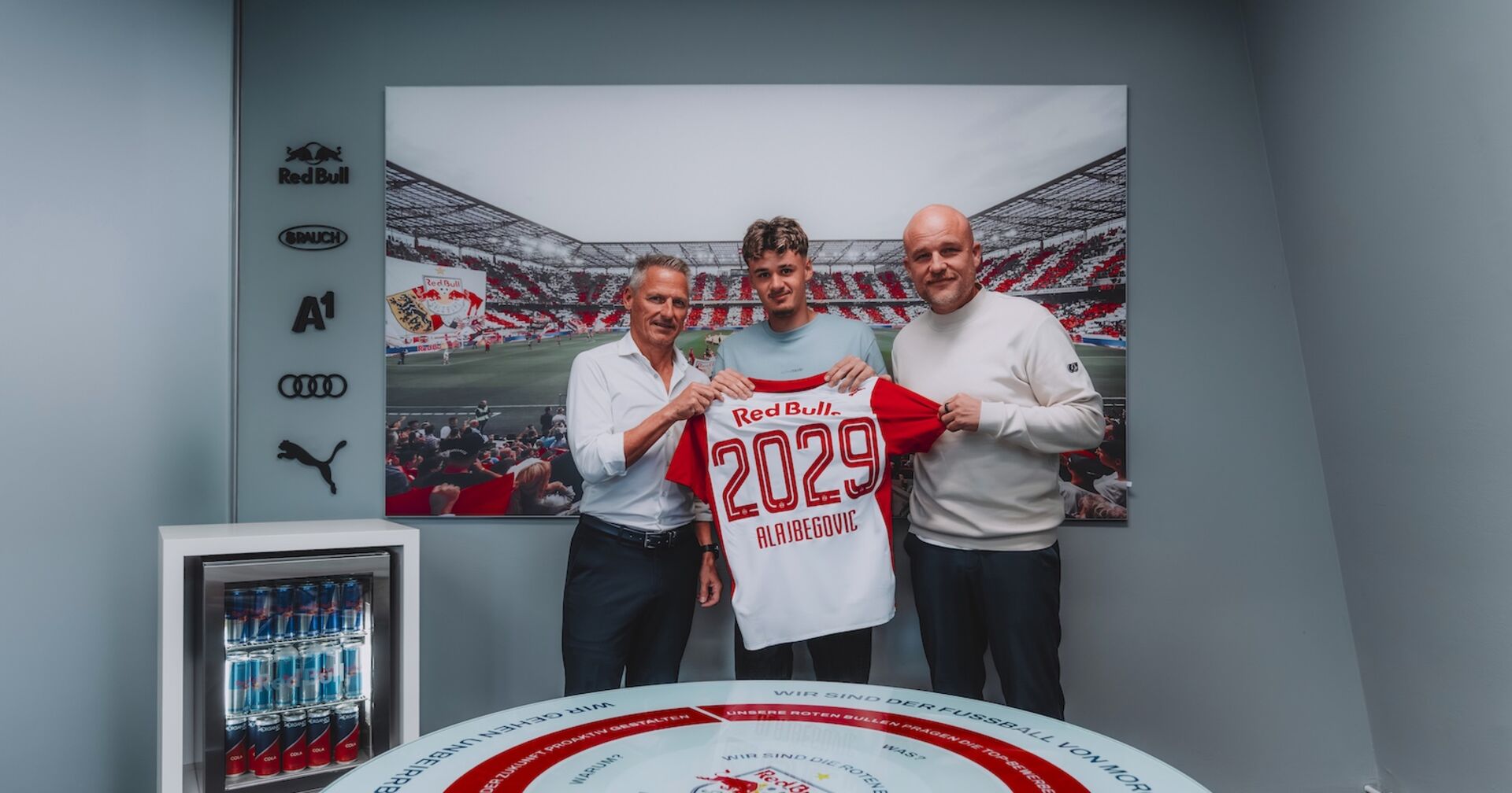 Kerim Alajbegovic: Der 18-Jährige verlängerte im Herbst 2025 bis Juni 2029 in Salzburg.