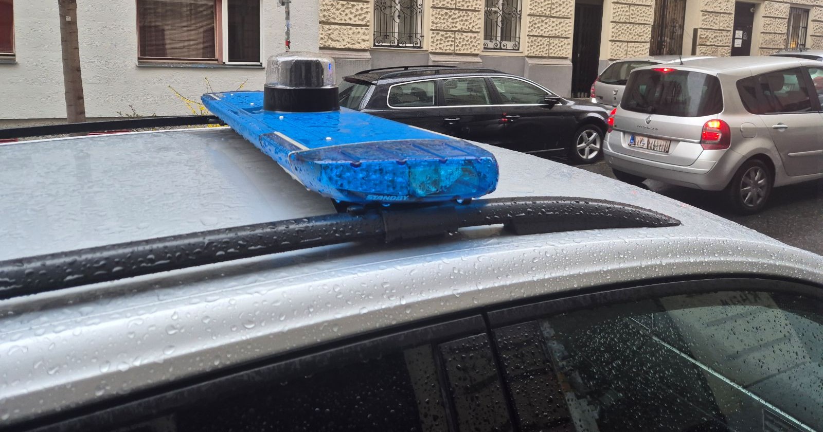 Außenansicht eines Polizeiwagens