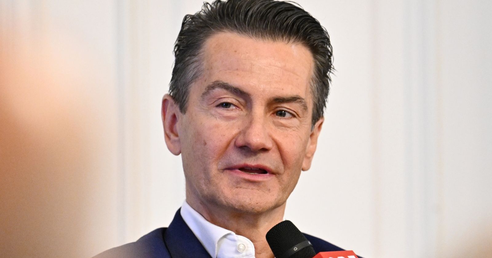 Roland Weißmann, ehemaliger ORF-Generaldirektor, spricht über die Beziehung zu einer ORF-Mitarbeiterin in der aktuellen ORF-Affäre.