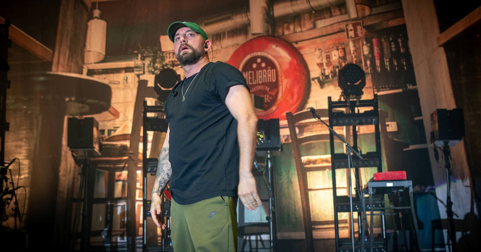 Christopher Seiler auf der Bühne.