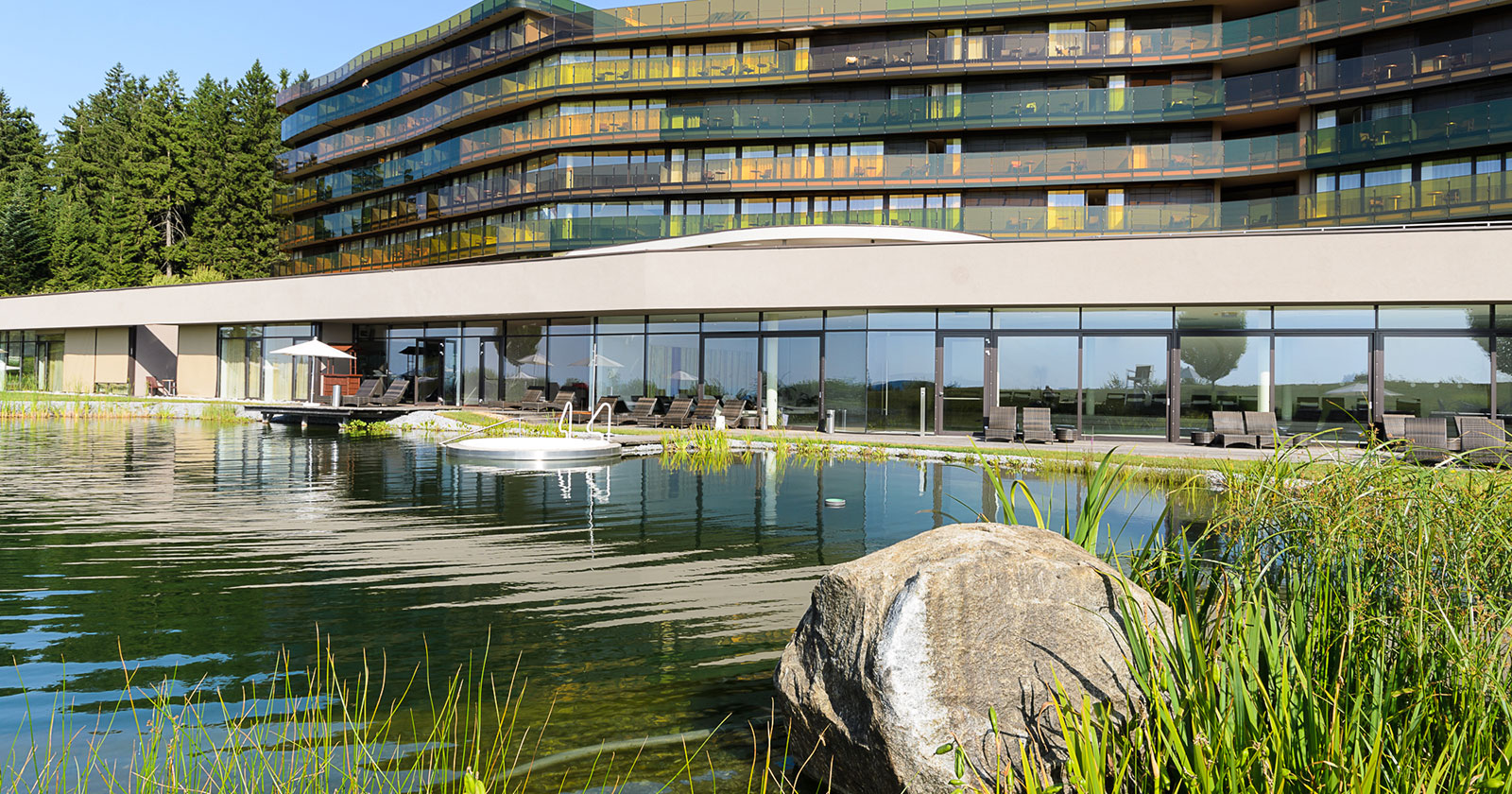 AVIVA Außenbereich Biotop| Credit: Christoph Woerle