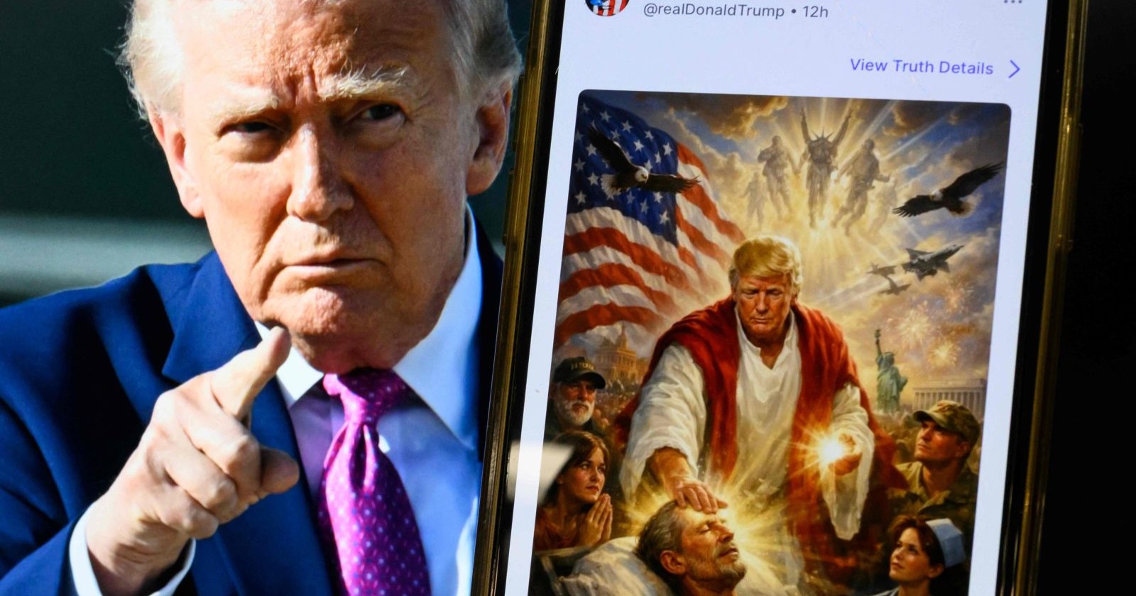 Donald Trump neben Smartphone mit KI-Bild, das ihn als religiöse Figur mit heilender Hand darstellt, umgeben von US-Symbolik und Lichtstrahlen.