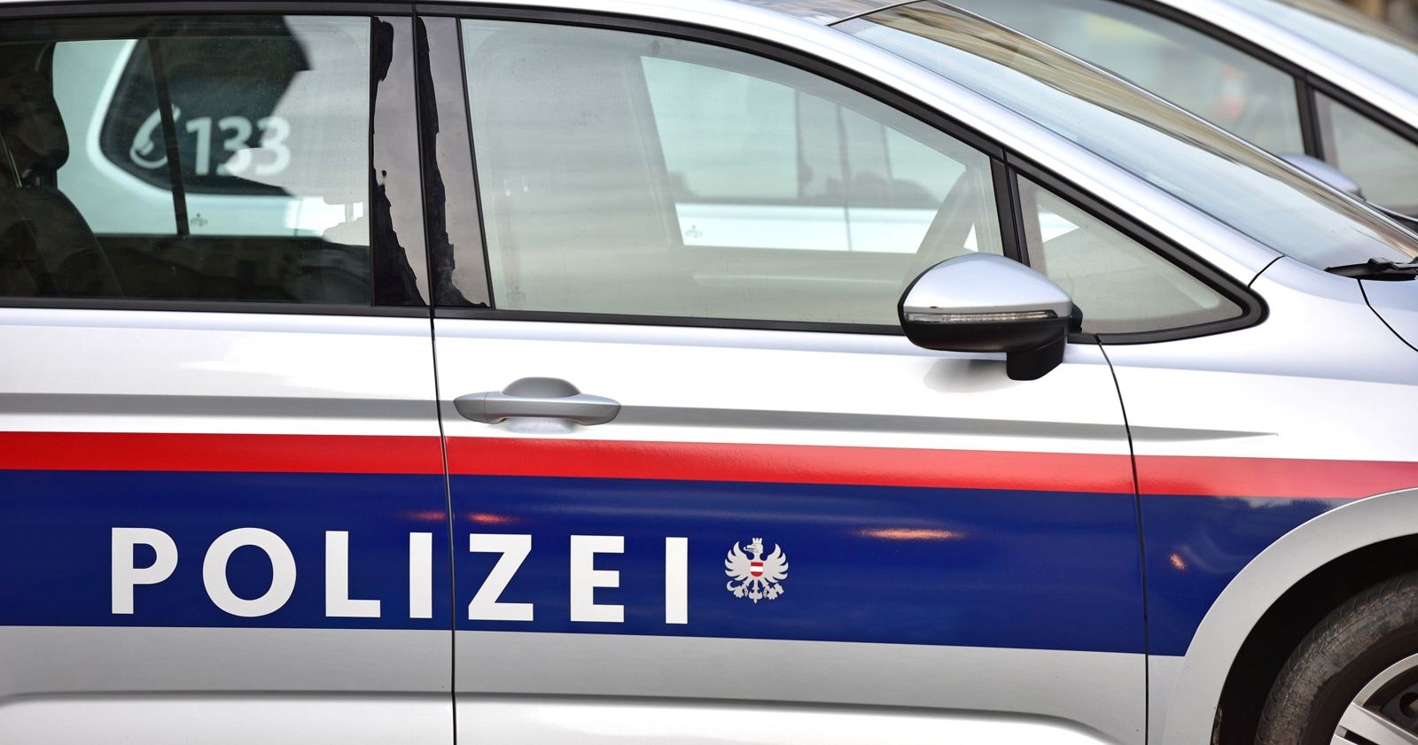 Polizeiwagens als Themenbild für die Verfolgungsjagd in Wien-Floridsdorf