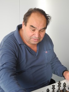 Helmut Pelnar - über 50 Jahre im Warener Schach aktiv - verstarb im Alter von 69 Jahren.