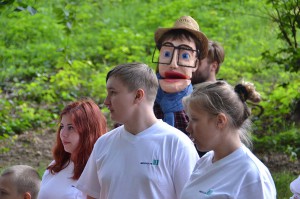 Kurdi mitten unter den Kids