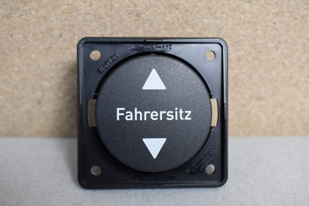 Berker Wippschalter Fahrersitz