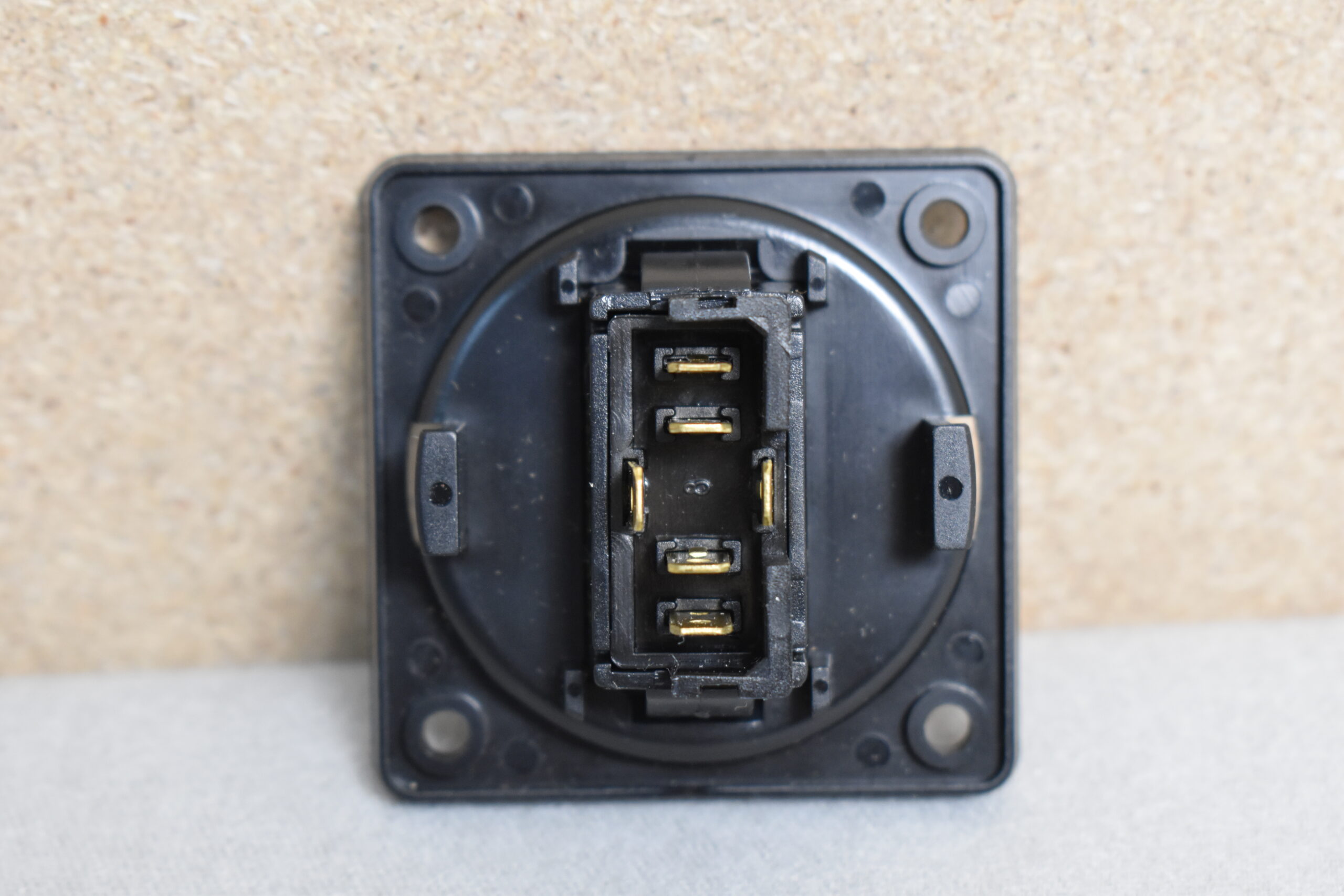 Berker Wippschalter Pfeil oben / unten Silber matt