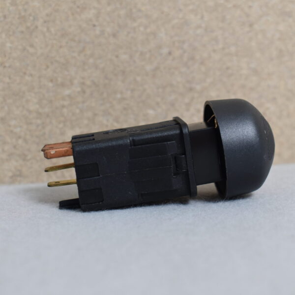 Lancia Schalter Fahrerhausleuchte 0881377