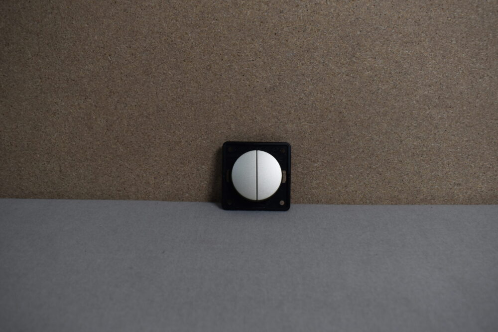 Berker Wippschalter 21563 ohne Symbol bronze