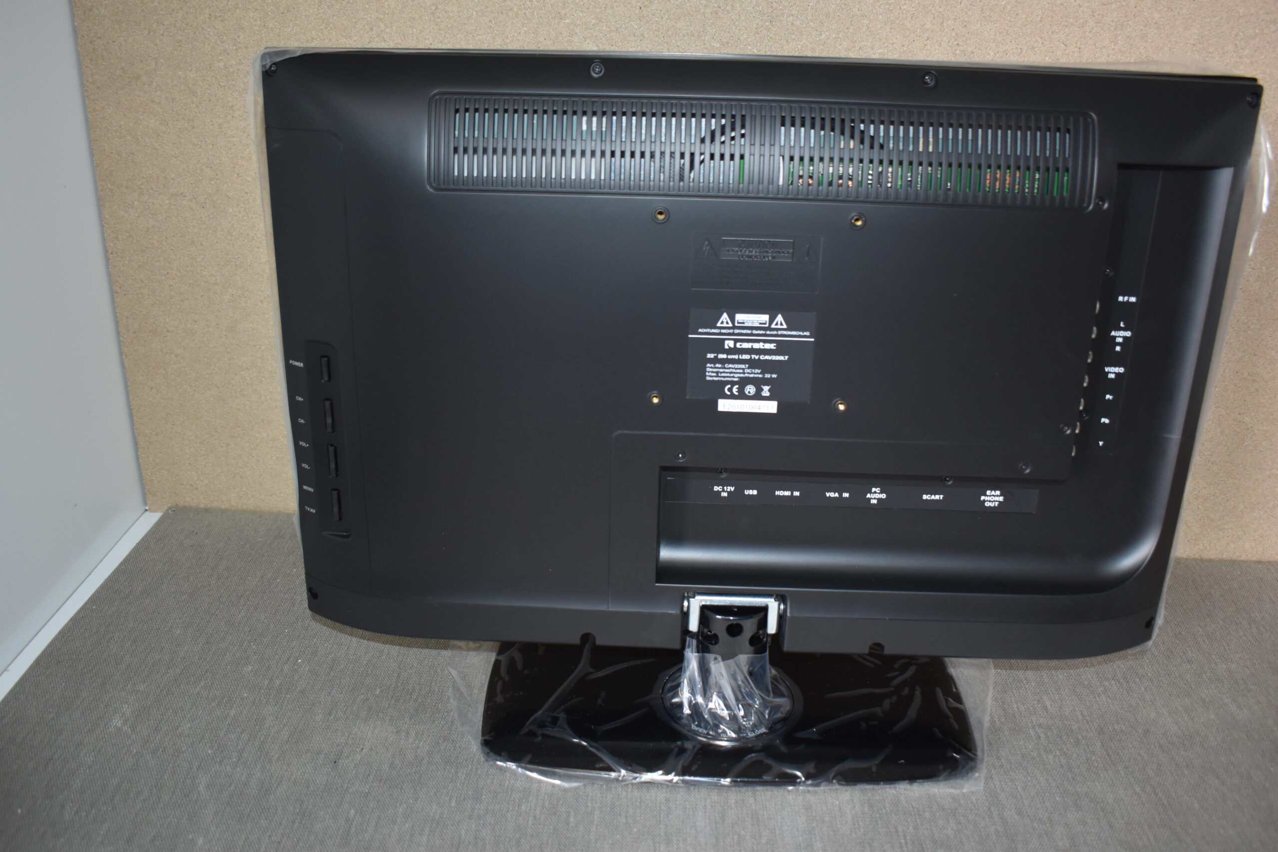 Caratec CAV220LT TV 22"