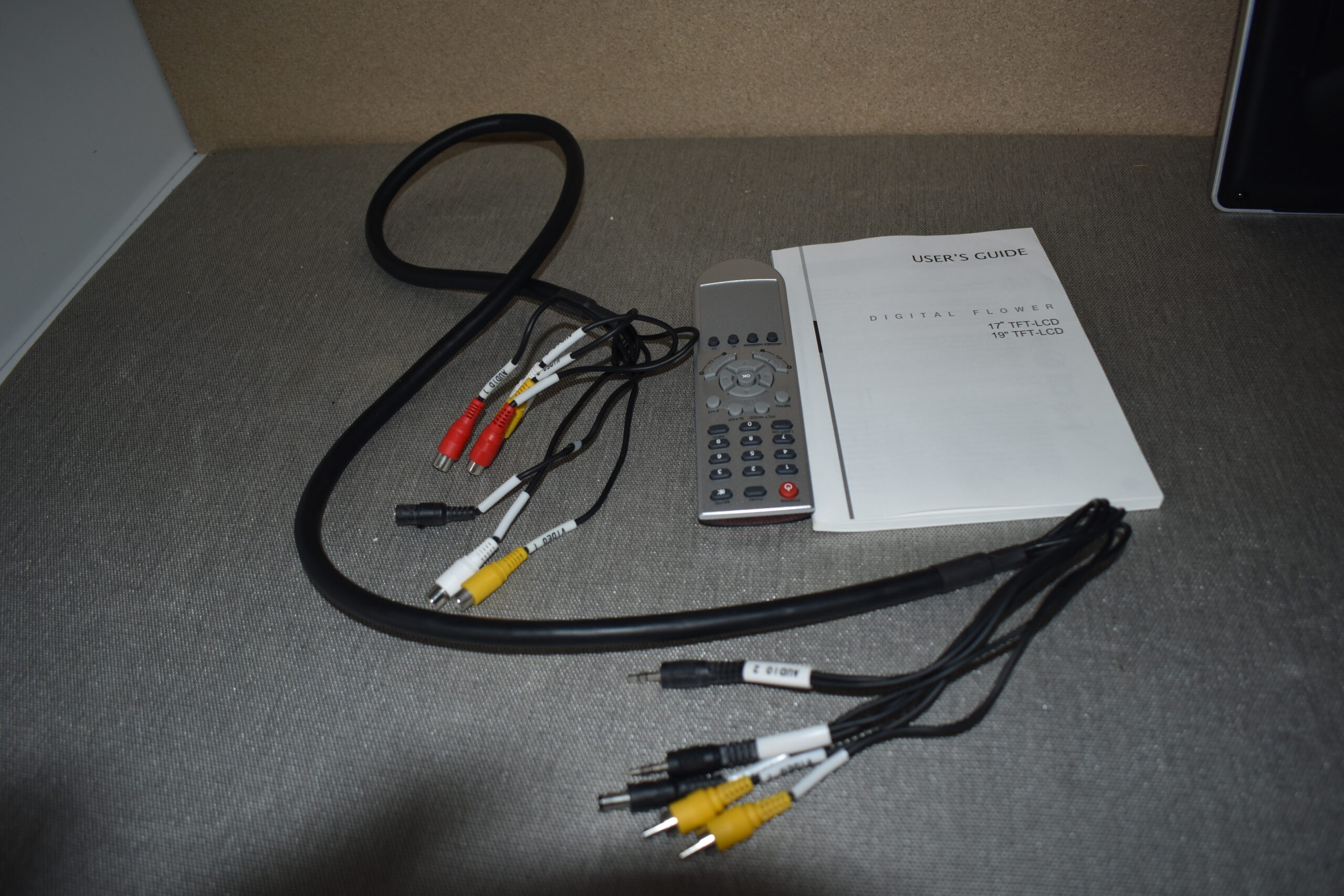 Caratec L950M TV 2010