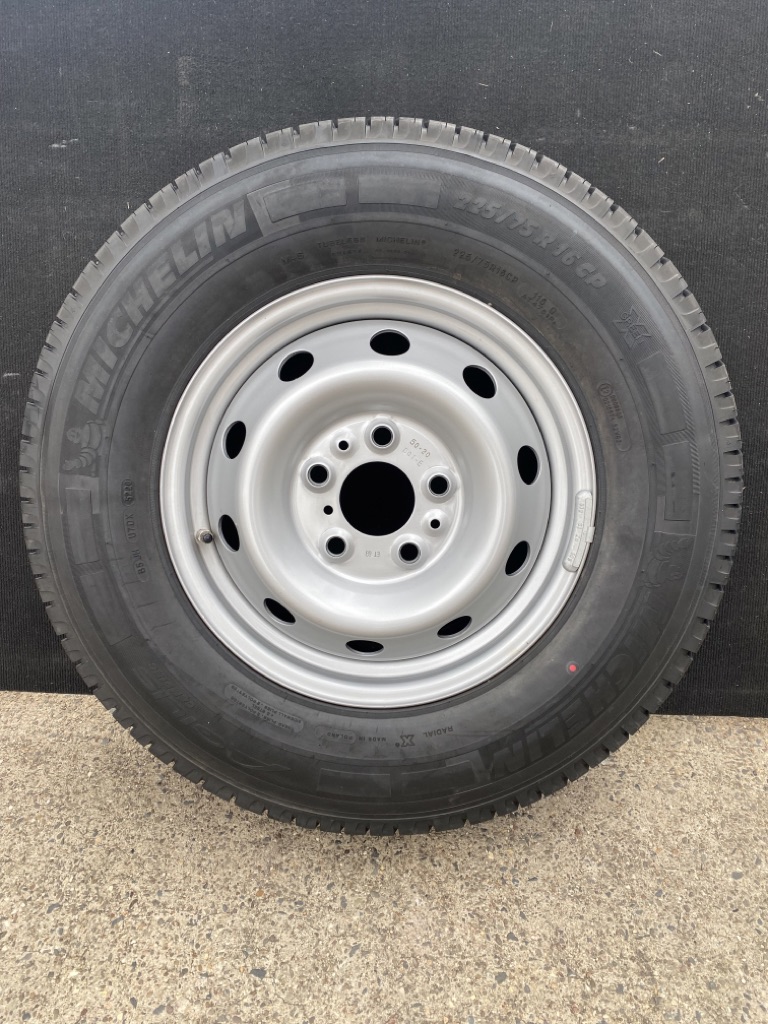 Michelin Agilis Camping Komplettrad , 225/75 R16 CP 116 Q, M+S ET 68 Fiat Ducato