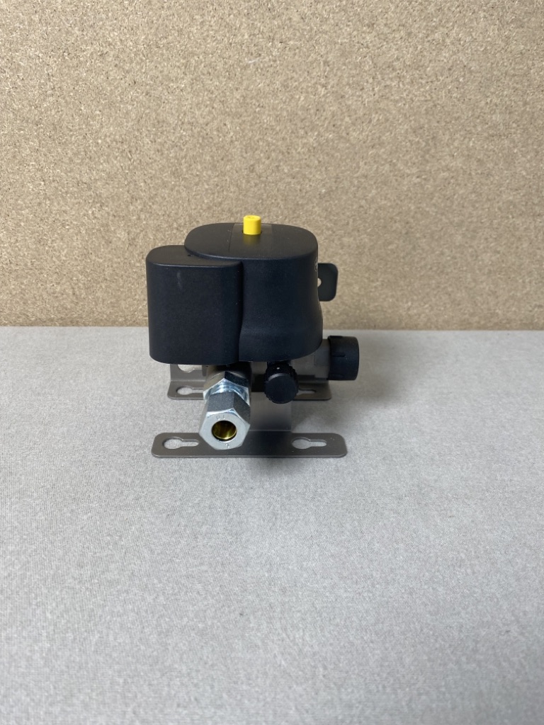 Truma MonoControl CS Gasdruckregler Neu – Bild 3