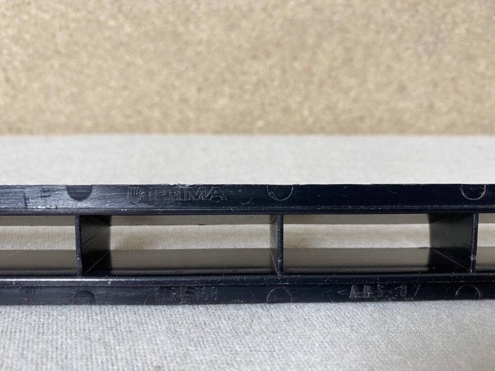 Original Clou Liner Lüftungsdüse Armaturenbrett Niesmann + Bischoff 24 x 2,5 cm Neu