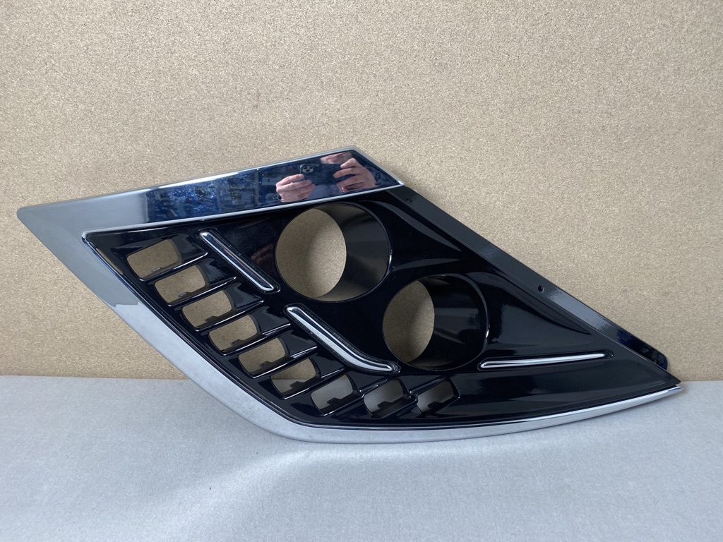 Scheinwerferblende Niesmann + Bischoff Flair + Arto 2015-2020 Neu – Bild 4