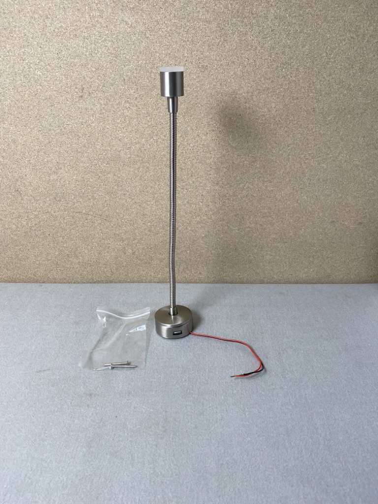 Schwanenhalslampe / Leselampe LED mit USB-Anschluss 28cm Brushed Chrome 12 V