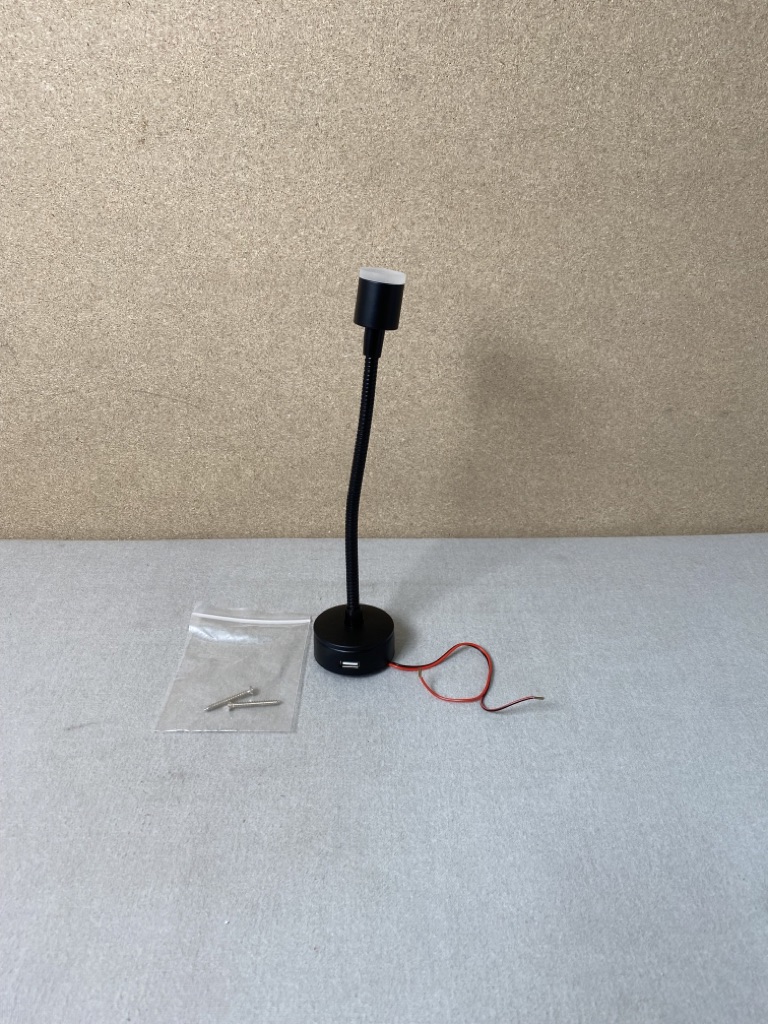 Schwanenhalslampe / Leselampe LED mit USB-Anschluss 18cm Black 12 V