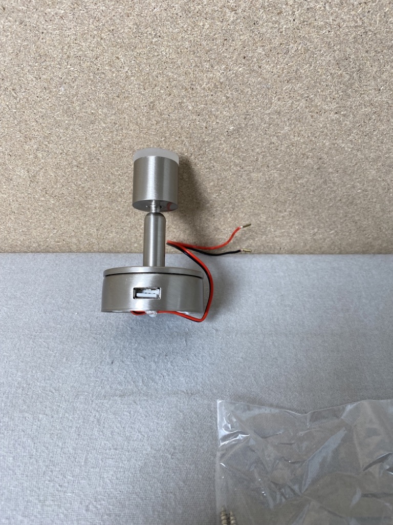 Leselampe LED mit USB-Anschluss 10cm Brushed Chrome 12 V