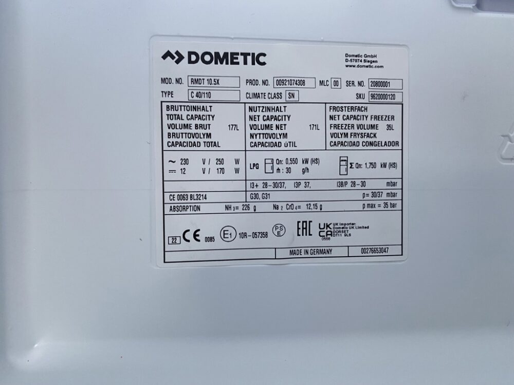 Dometic RMDT 10.5 X Absorberkühlschrank mit Backofen