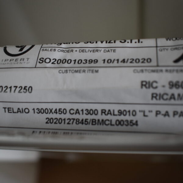 Serviceklappe weiß, 1300 x 450 mm, für Wohnmobil RAL 9010