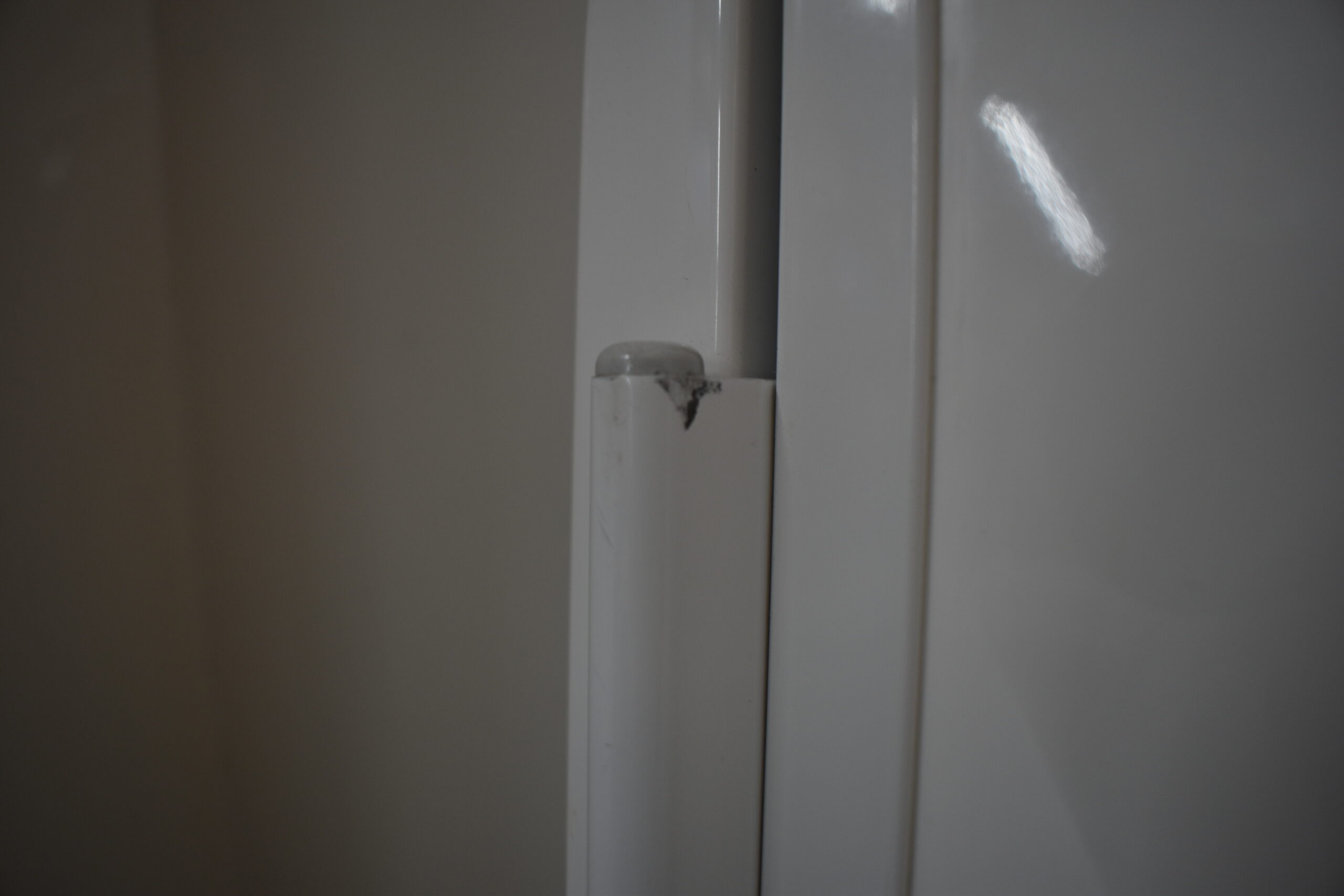 Serviceklappe weiß 750 x 1220 mm, RAL 9010 Alu pulverbeschichtet