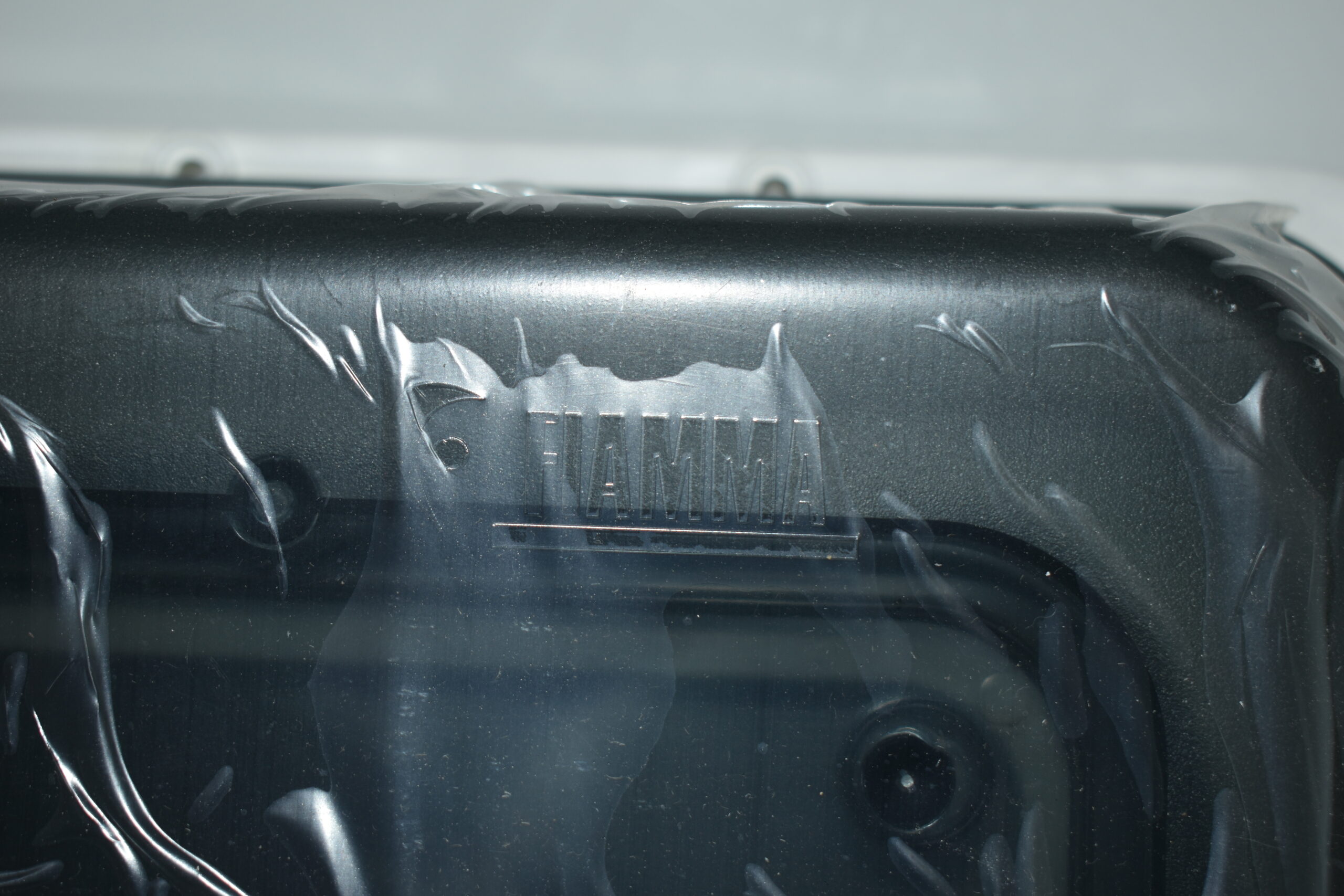 Fiamma Turbo-Vent P3 Dachlüfter Dachhaube crystal neu mit Schalter