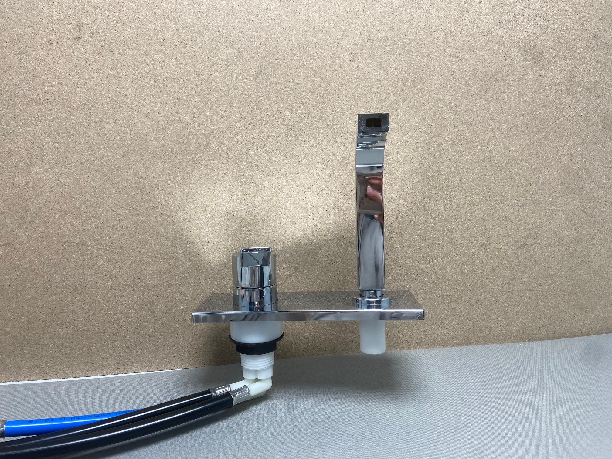 Wasserhahn von Reich, für Wohnmobil – Bild 2