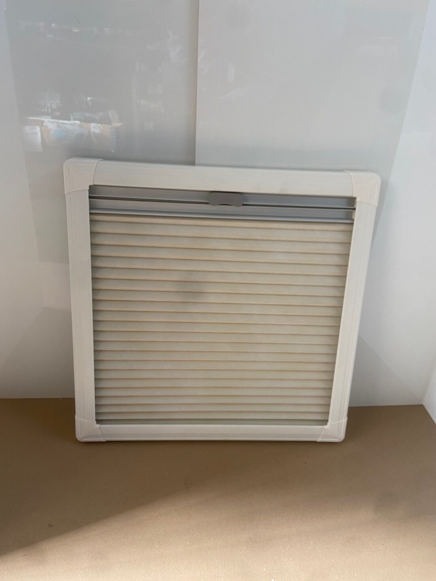 Fliegenschutz und Verdunklung für Wohnmobilfenster, Remis, 500 x 500 mm