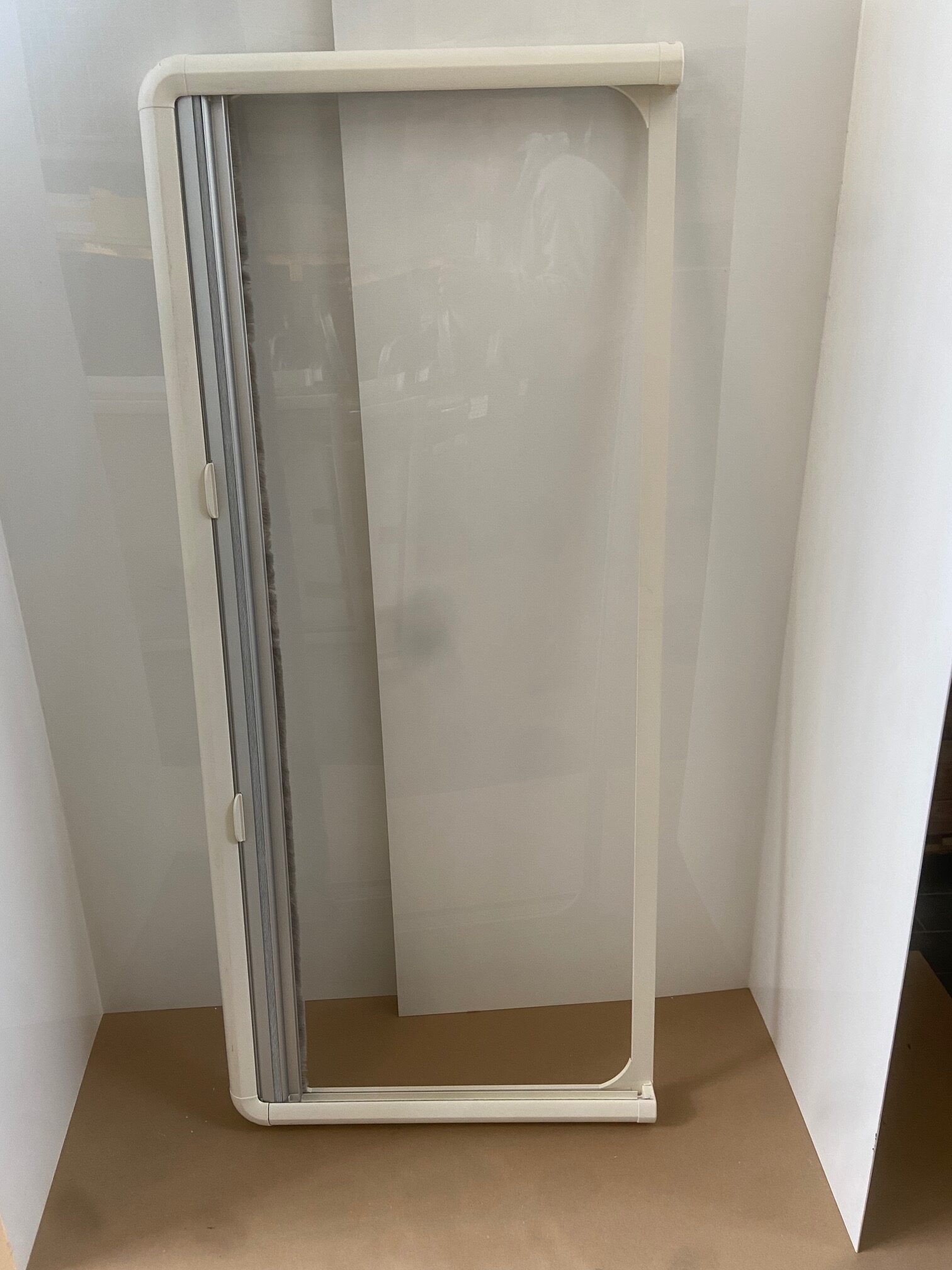 Rollo mit Verdunklung und Fliegenschutz, Remis, RAL 9001, 1300 x 500 mm