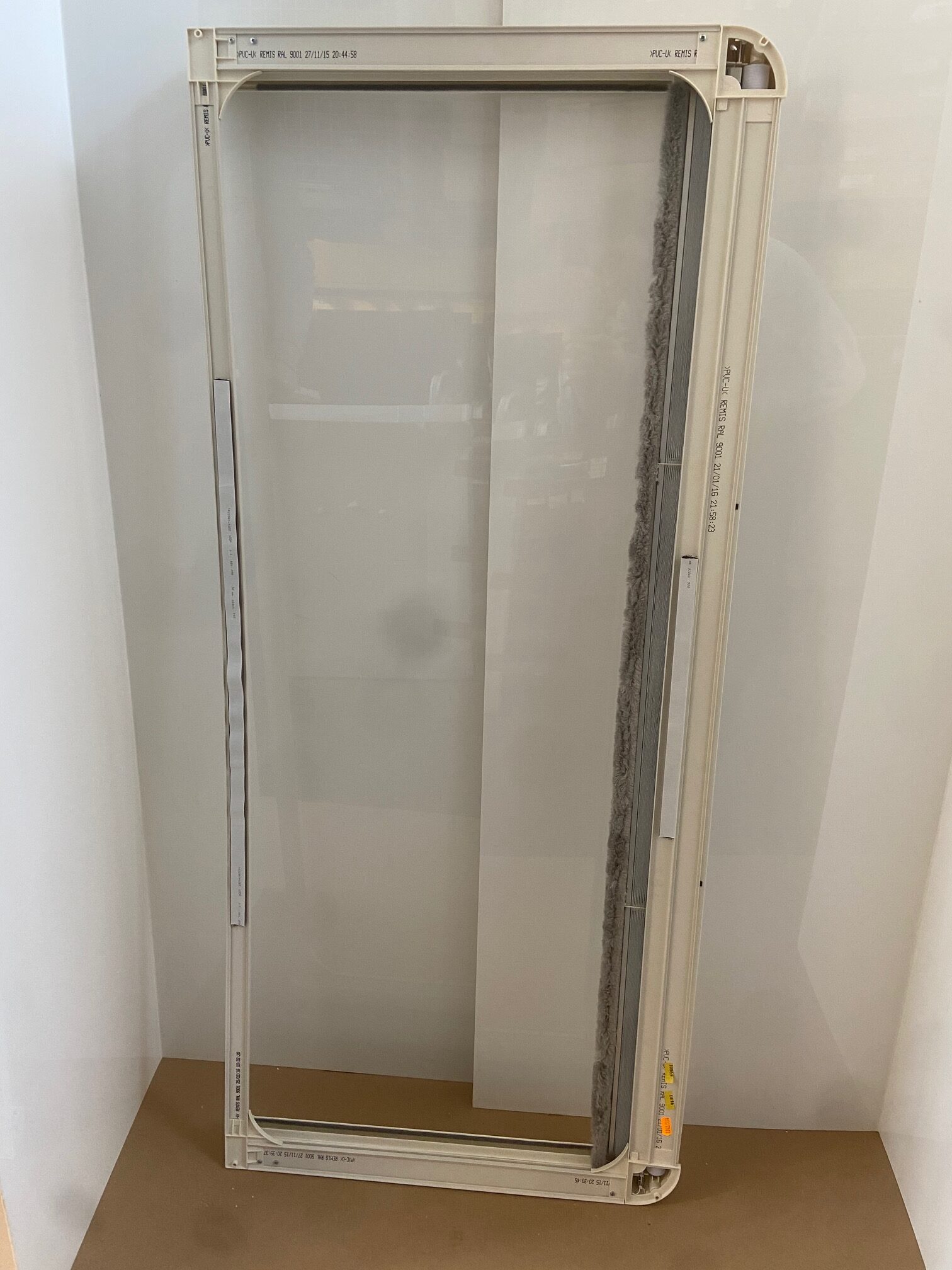 Rollo mit Verdunklung und Fliegenschutz, Remis, RAL 9001, 1300 x 500 mm