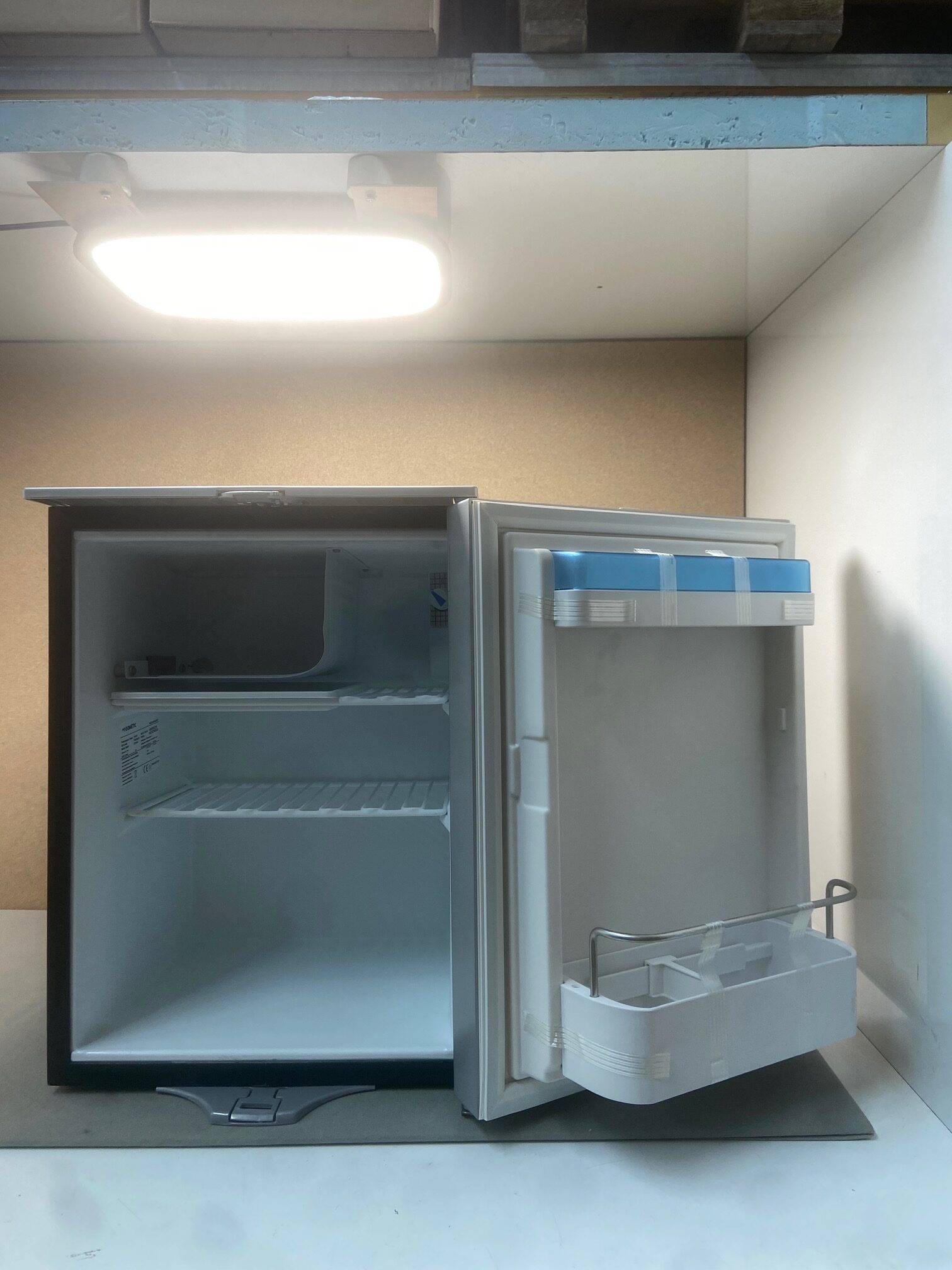 Dometic Kompressor Kühlschrank, Modell CRP-040, Typ CPF-45