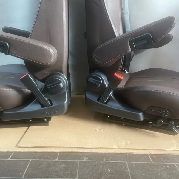 Aguti Sitz Integra, Fahrer + Beifahrerseite, Eura Gis III, Eura Mobil