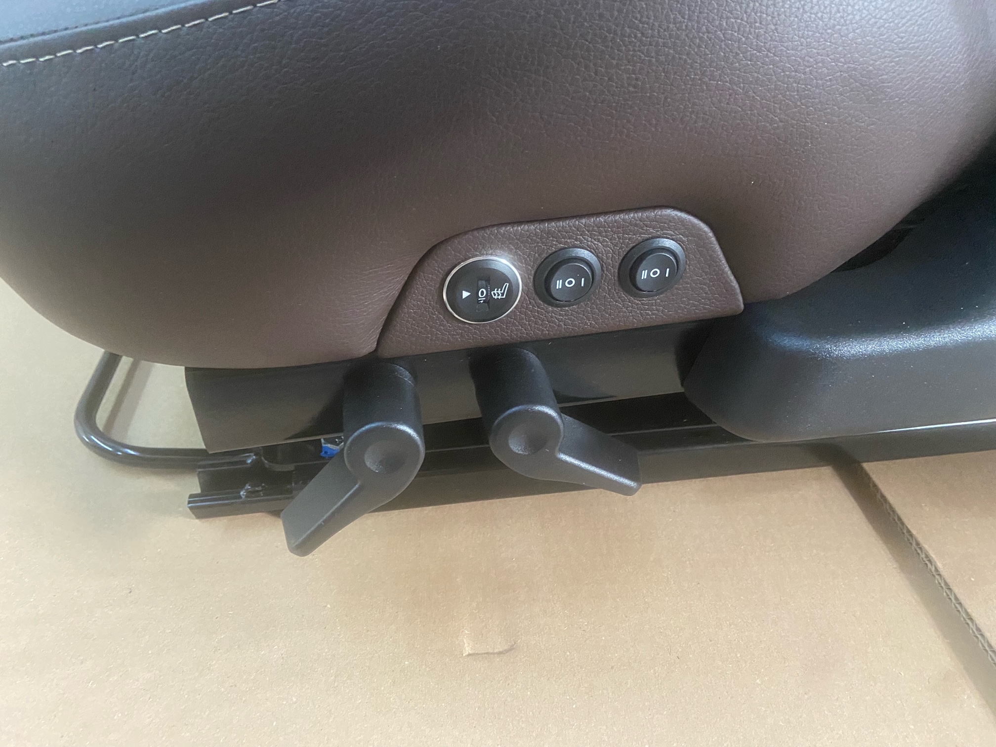 Aguti Sitz Integra, Fahrer + Beifahrerseite, Eura Gis III, Eura Mobil