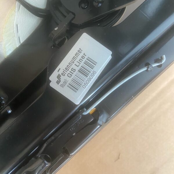 Aguti  Fahrersitz Gis Liner, beige / grau