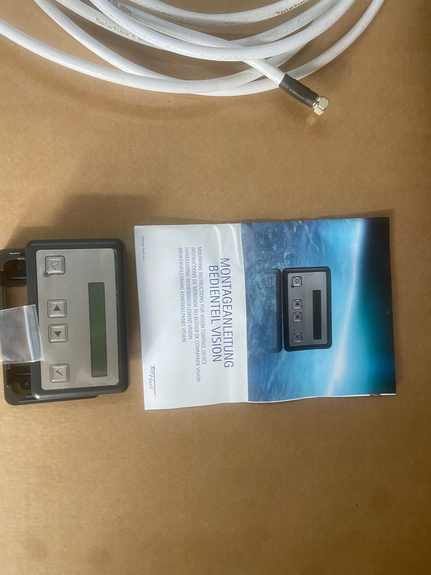 Satellitenschüssel Oyster Cytrac twin x, Niesmann & Bischoff