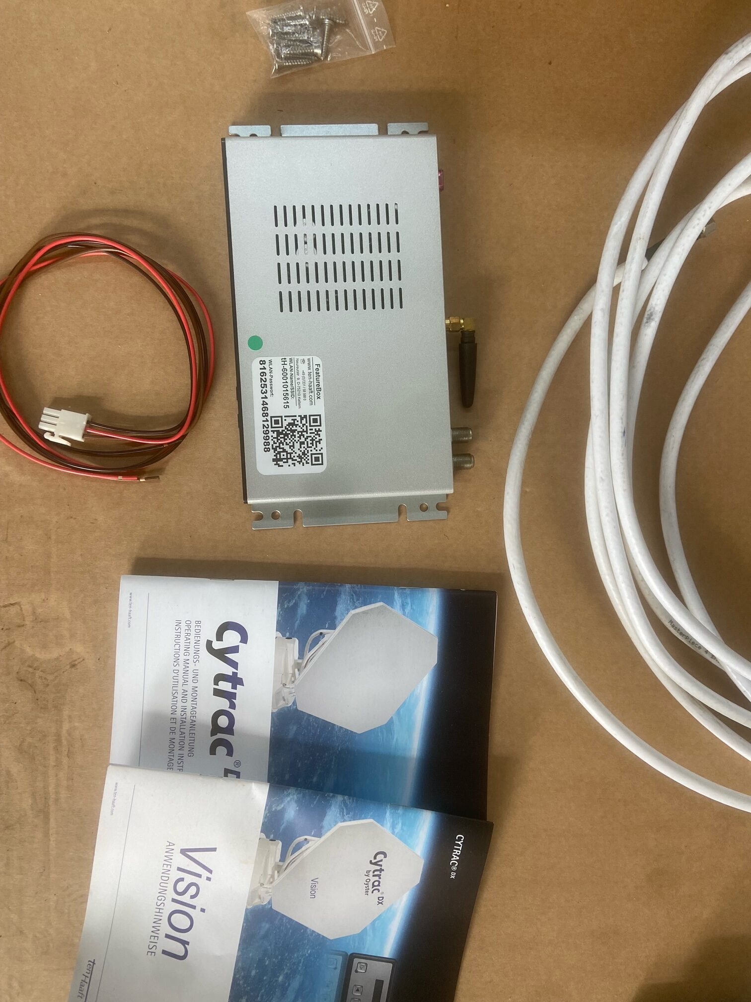 Satellitenschüssel Oyster Cytrac twin x, Niesmann & Bischoff