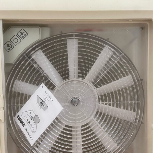 Lüfter von Thule für Wohnmobil, 400 x 400 mm