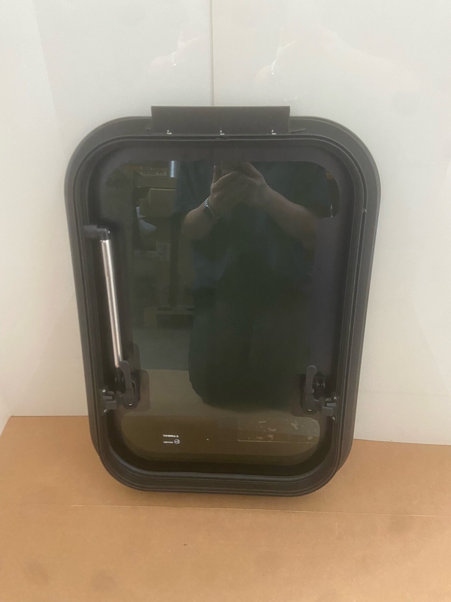 Ausstellfenster RW Eco mit getönter Glasscheibe, 350 x 500 mm