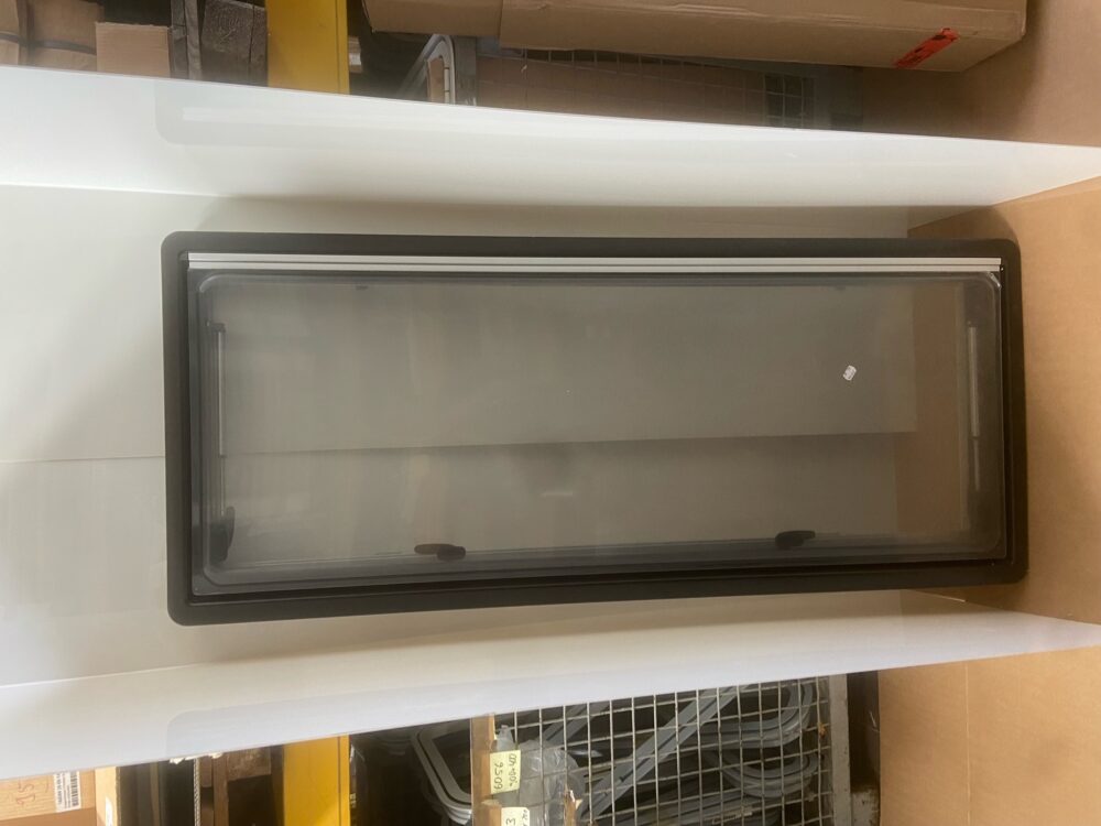 Dometic S4 Ausstellfenster für Wohnmobil, 1450 x 600 mm