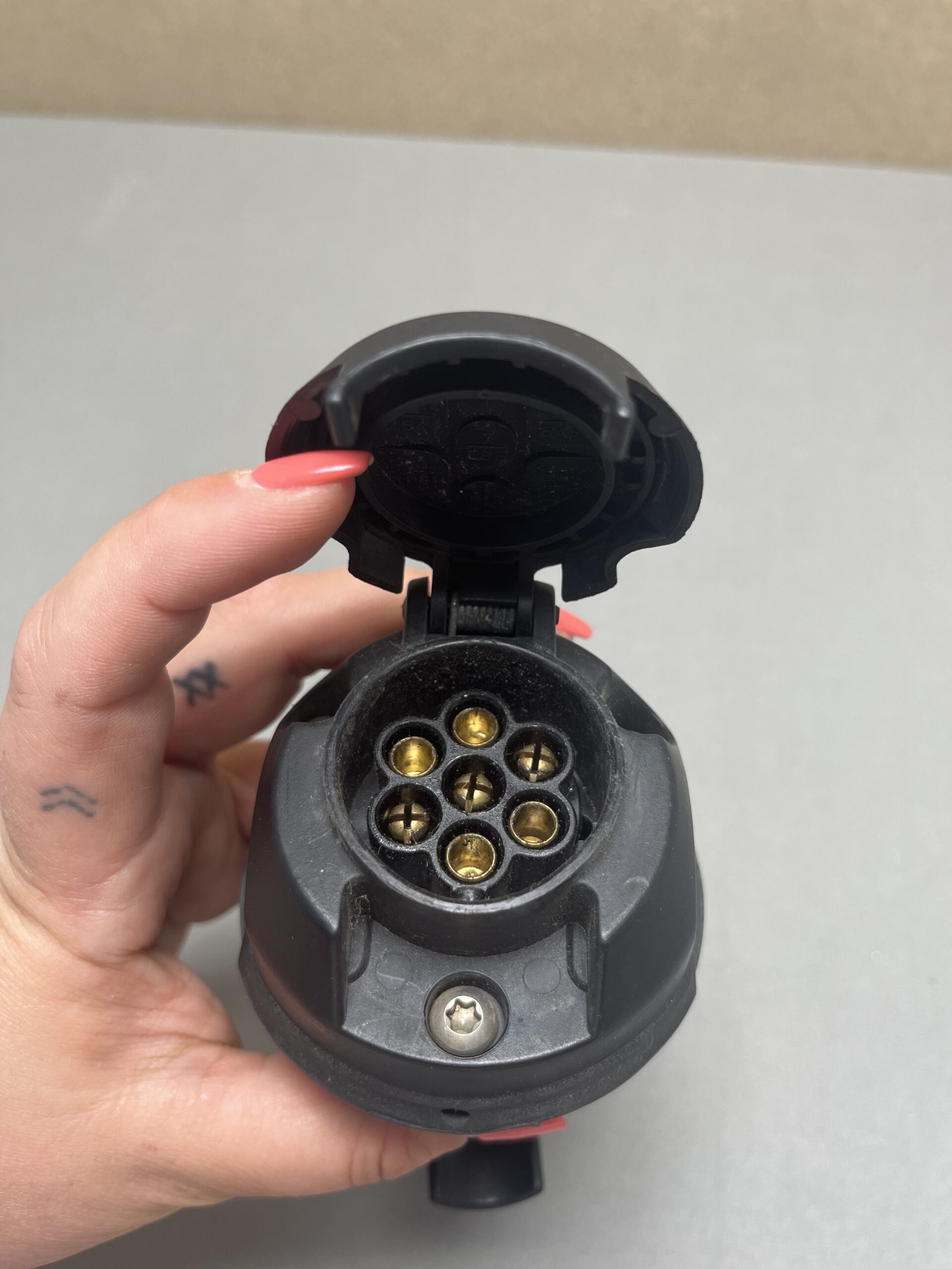 Briechle Elektronik Stecker Anhänger Trail Con 7-polig von 24 auf 12 Volt