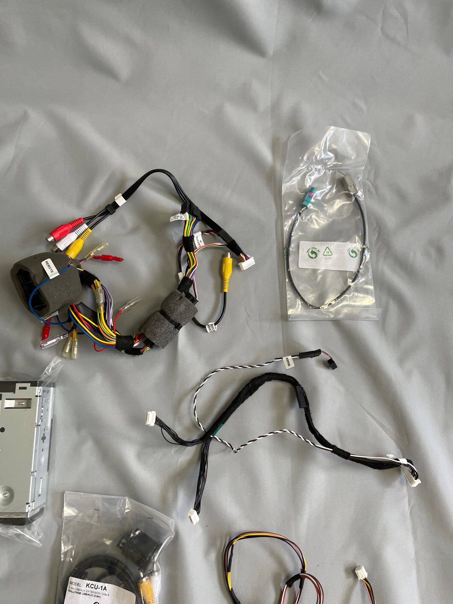 XXL Premium Infotainment System, Alpine Model X902D-ID