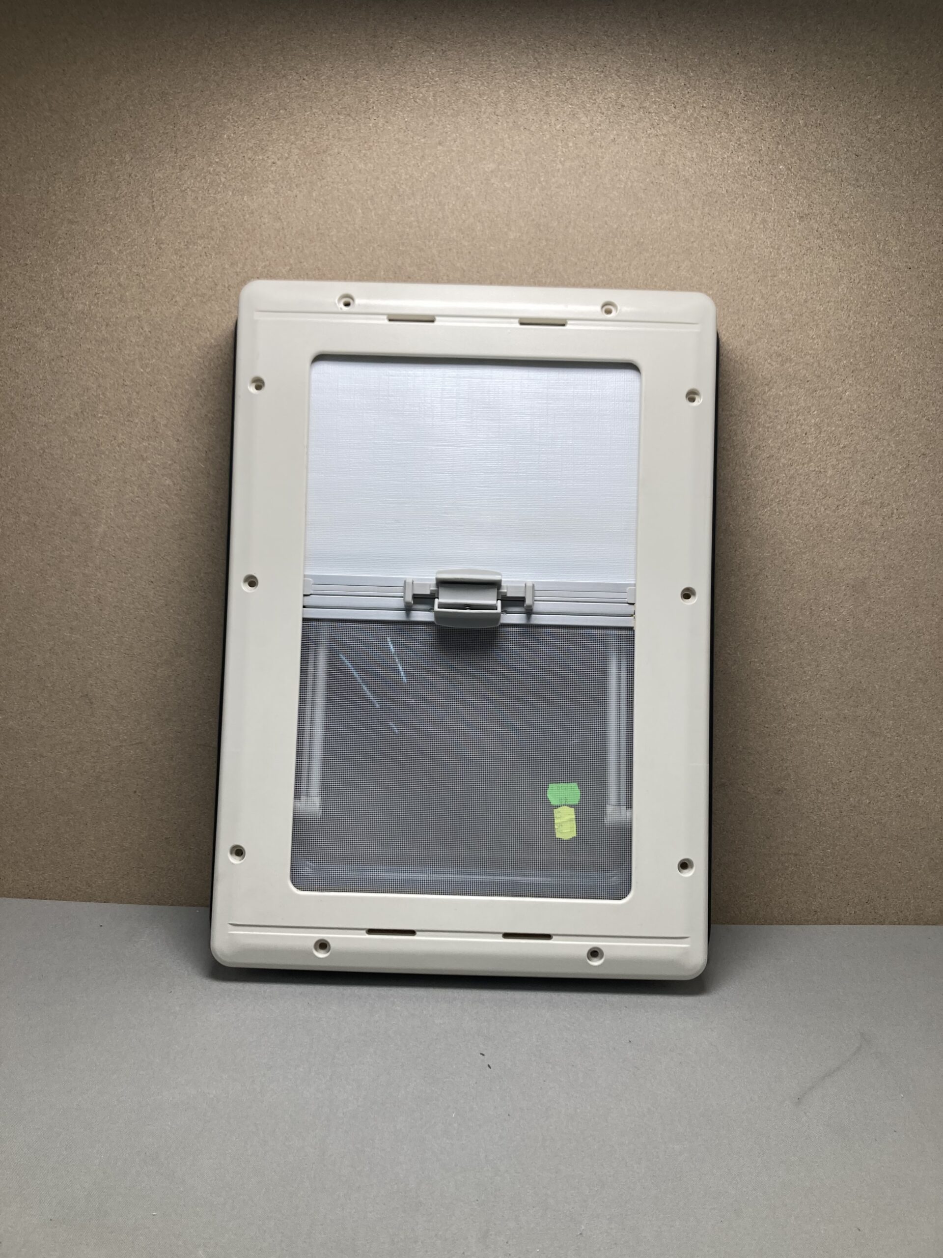 Seitz Dometic Ausstellfenster S4 Fenster 350x500 inkl. Rollo und Fliegengitter