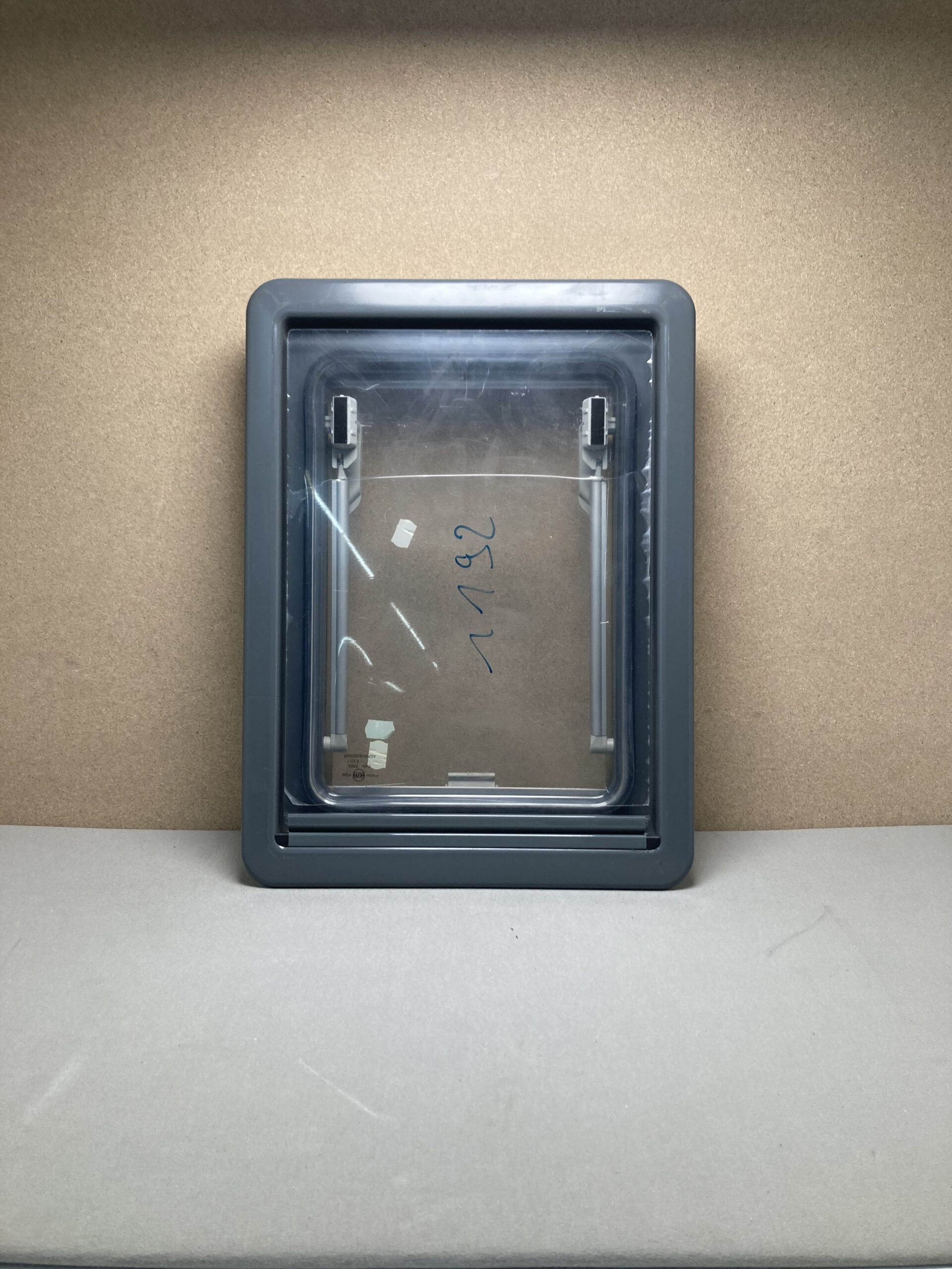 Seitz Dometic Ausstellfenster S4 Fenster 350x500 inkl. Rollo und Fliegengitter