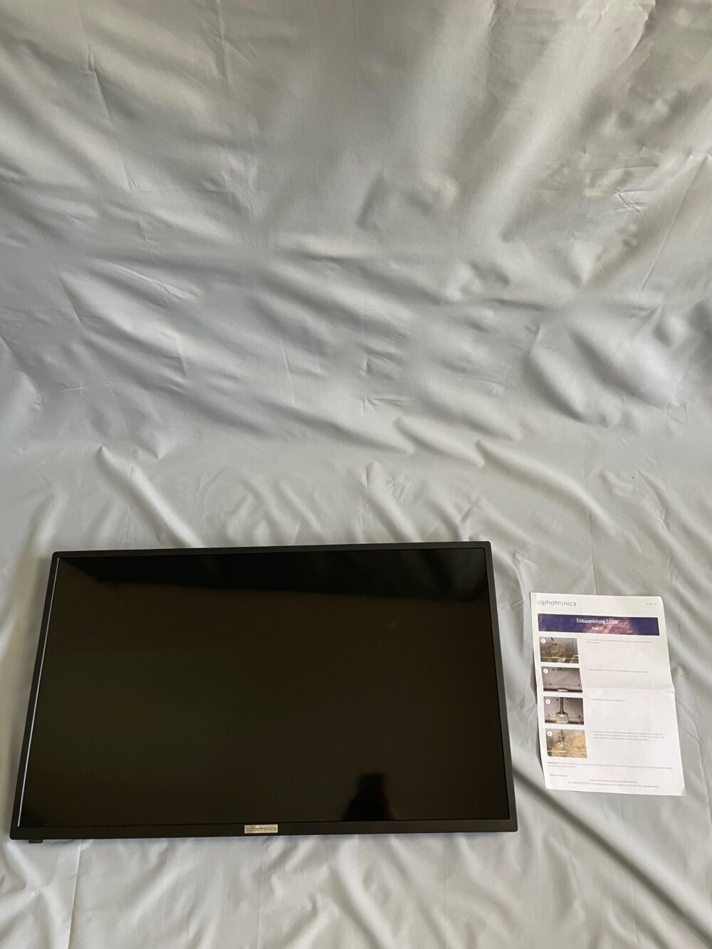 Alphatronics S-Linie Monitor , 72,7 x 43,7 x 3,5cm, Panel 32