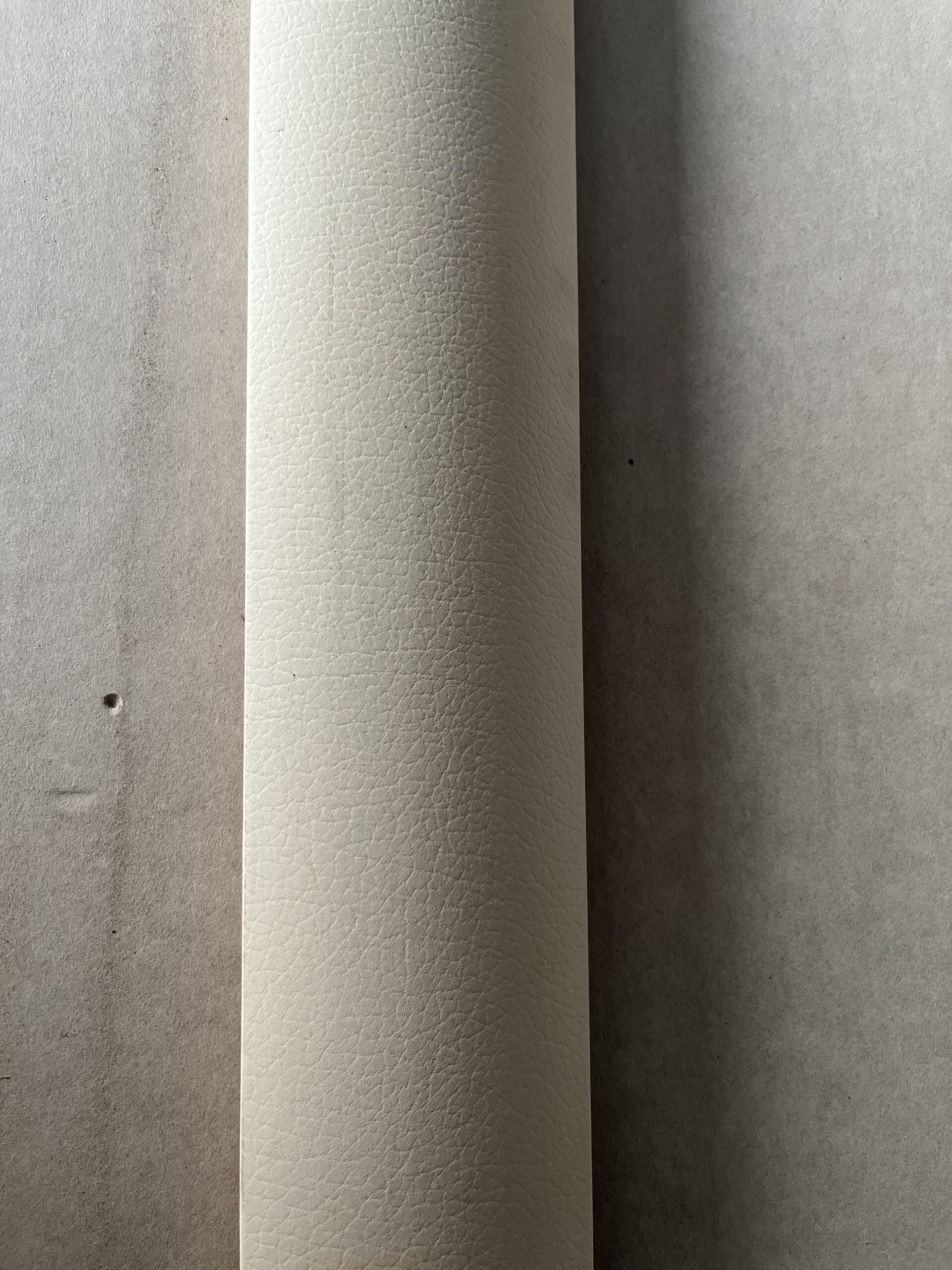 Leiste Holz Massivholz beschichtet weiß Lederoptik 1,90 Meter