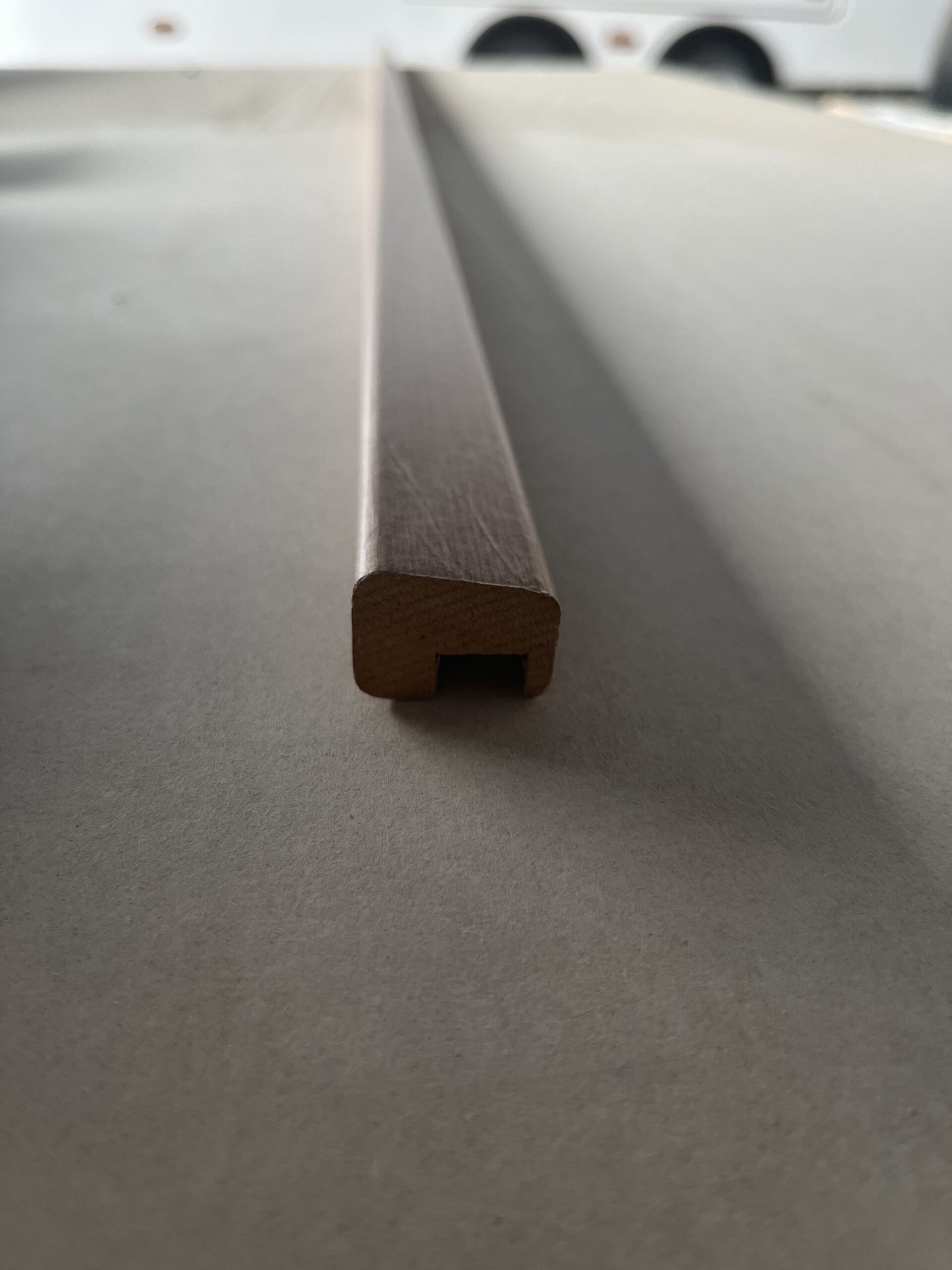 Leiste Holz Massivholz Mahagoni beschichtet 1,90 Meter