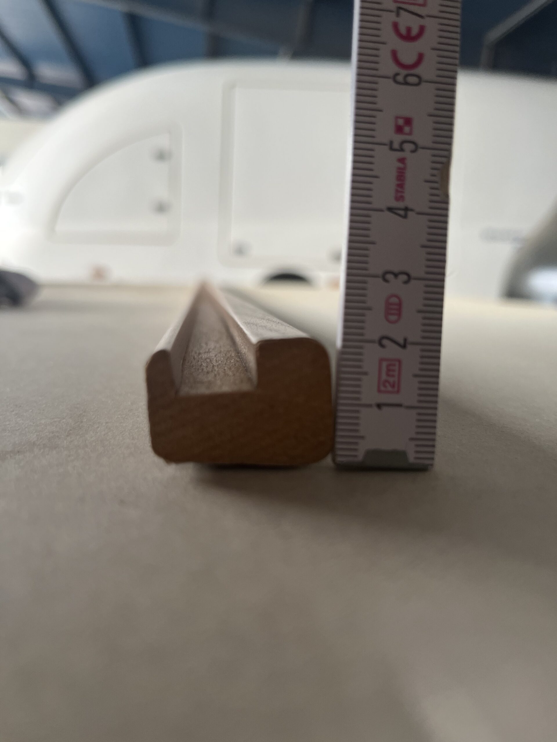 Leiste Holz Massivholz Mahagoni beschichtet 1,90 Meter