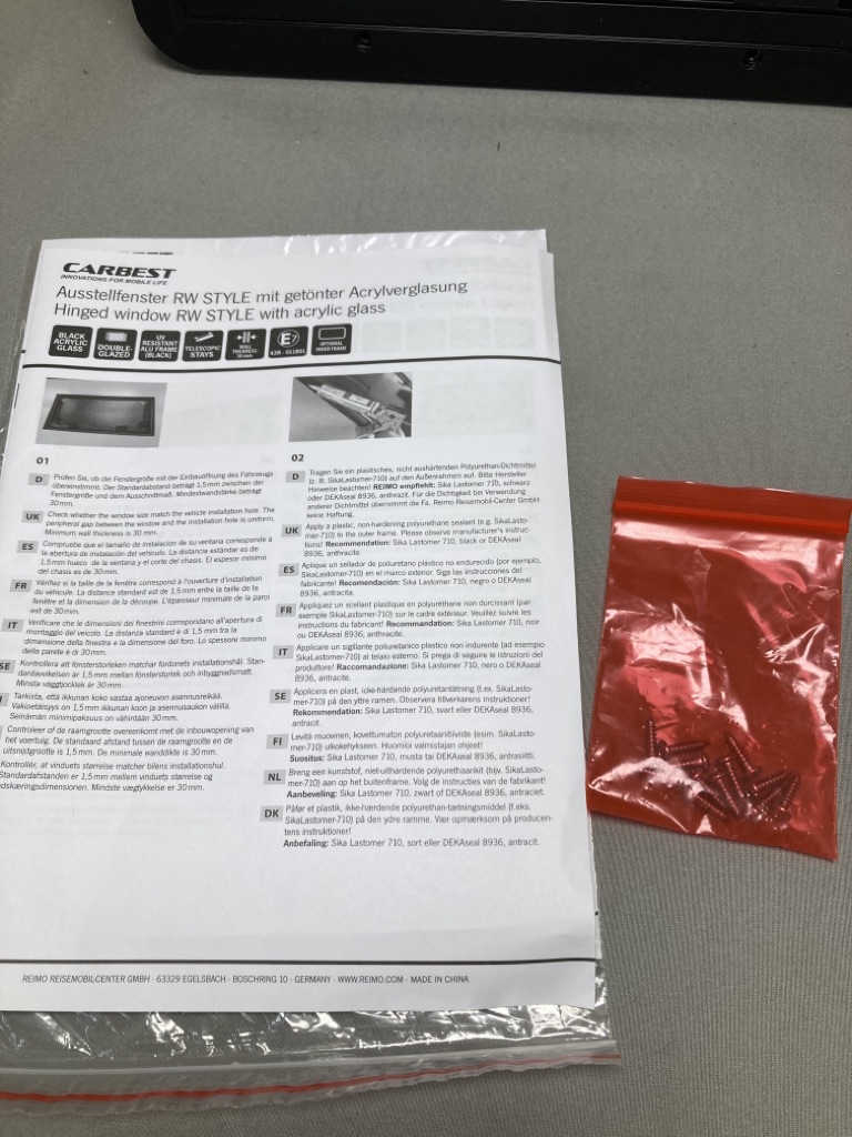 Carbest SET Ausstellfenster RW Style und Innenrahmen 500x350mm neu